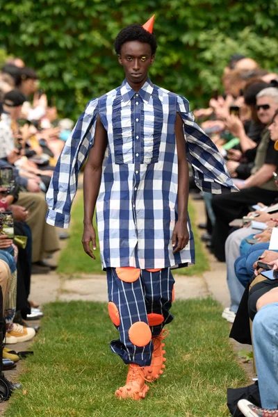 Look 4